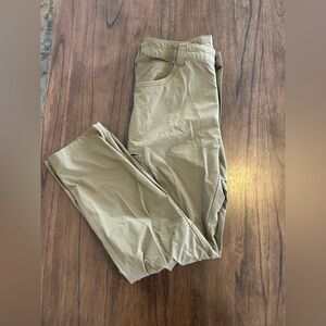 Patagonia Men’s Technical Hiking Pants Size 35 Khaki Outdoor Climbing Workwear